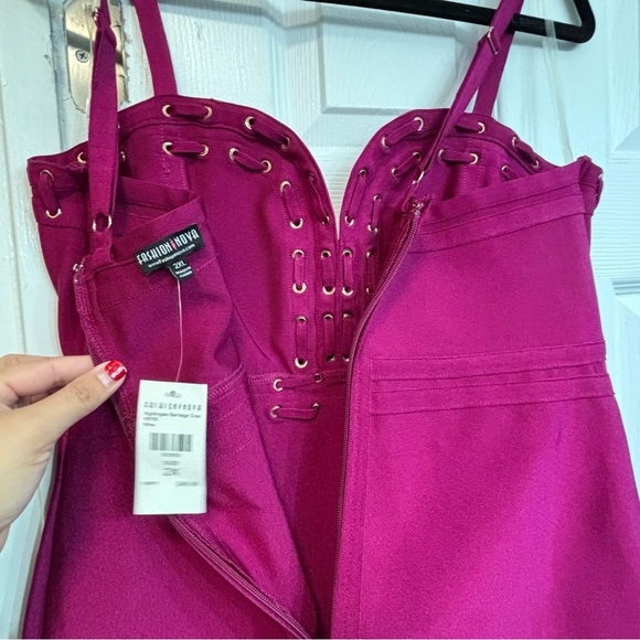 Fashion Nova Plus Size 2X - Wine Colored Nightingale Bandage Dress NWT - Picture 13 of 17